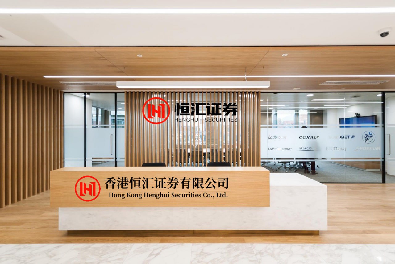 金富宝配资 900亿青岛啤酒卖水，征召张艺兴代言